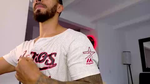 tony muscle1 online show from March 25, 11:17 am