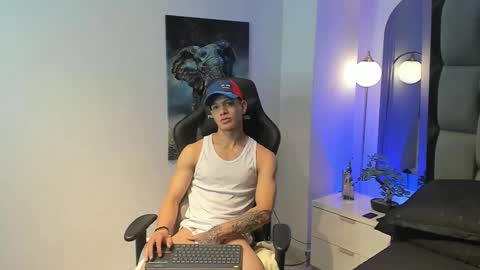 tony_petrov online show from October 3, 2:53 am