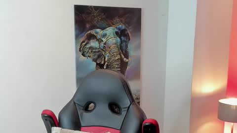 tony_petrov online show from September 17, 9:02 am