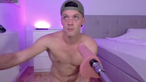 Tony online show from October 4, 11:08 am