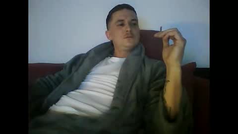 tonystrawberry online show from February 26, 7:50 pm