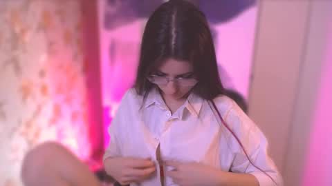 Elizabeth online show from February 27, 4:53 pm