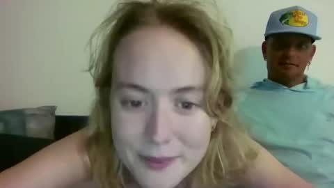 toofreakyforu online show from March 21, 8:41 am