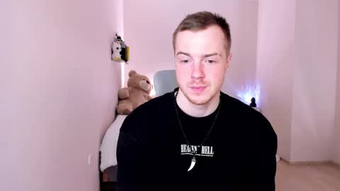 toohornyserj online show from February 18, 12:37 am