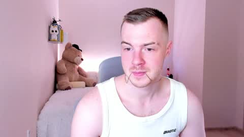 toohornyserj online show from January 24, 12:52 am