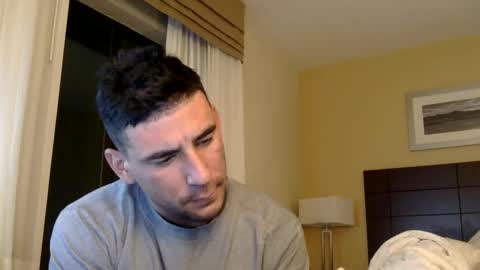 Snapshot of toomuchsmoke chatting on January 17, 1:47 am toomuchsmoke online show from January 17, 1:47 am