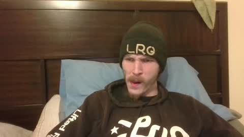 Snapshot of tootall803 chatting on January 4, 6:19 am TooTall803 online show from January 4, 6:19 am