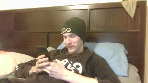 Snapshot of tootall803 chatting on December 20, 5:25 am TooTall803 online show from December 20, 5:25 am