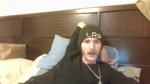 Snapshot of tootall803 chatting on January 18, 3:09 am TooTall803 online show from January 18, 3:09 am