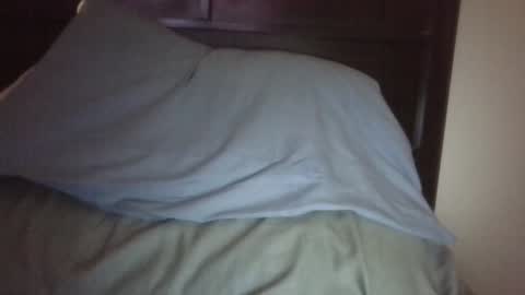 Snapshot of tootall803 chatting on January 29, 9:33 am TooTall803 online show from January 29, 9:33 am