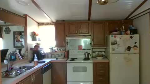 SagMeOreduceMe online show from April 23, 4:52 pm