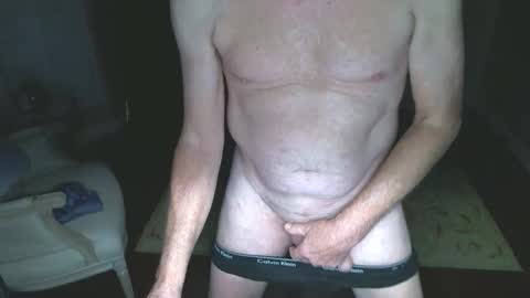 Snapshot of tops10ss chatting on December 6, 12:07 am tops10ss online show from December 6, 12:07 am