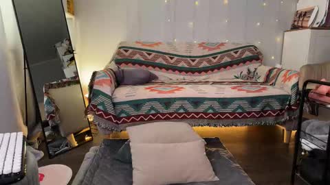 Lina  Next stream January 4  11am UTC 0 online show from February 10, 11:35 am