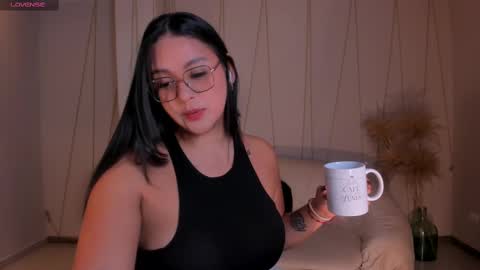 Tori Cross online show from September 10, 1:01 pm