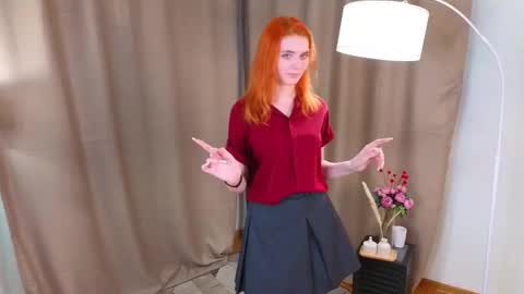 Mari online show from November 12, 1:52 am