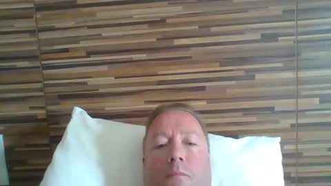 tosimies69 online show from September 24, 5:14 am