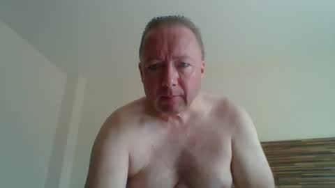 tosimies69 online show from September 25, 5:36 am