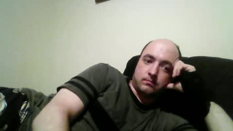 toxicfumes83 online show from June 15, 12:35 am