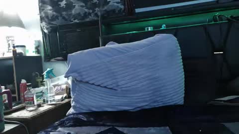 ToxicTemptress420 online show from January 14, 5:15 am