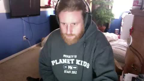 Snapshot of tragicallyhard chatting on March 1, 9:48 pm tragicallyhard online show from March 1, 9:48 pm