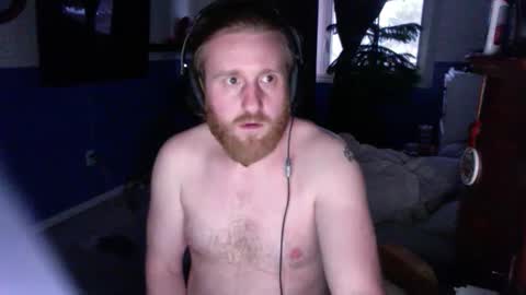 Snapshot of tragicallyhard chatting on February 28, 10:39 pm tragicallyhard online show from February 28, 10:39 pm