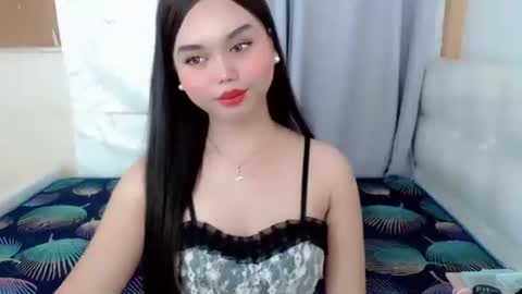 transgoddessx online show from October 12, 7:12 am