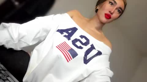 ALMIGHTY GODDESS VALENTINA online show from July 4, 1:15 pm