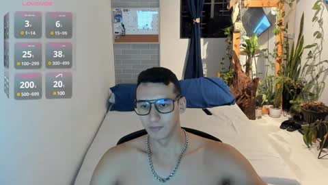 Snapshot of travis_bakerr chatting on December 9, 12:34 am travis bakerr online show from December 9, 12:34 am