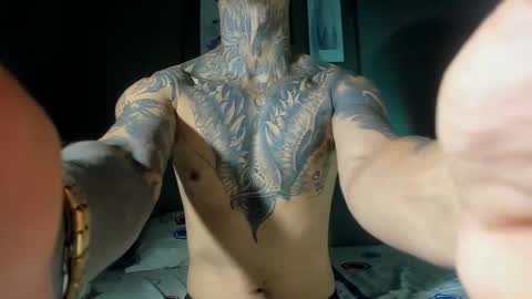 Snapshot of travistanner28 chatting on October 13, 3:30 am TRAV - INDEPENDENT MODEL online show from October 13, 3:30 am