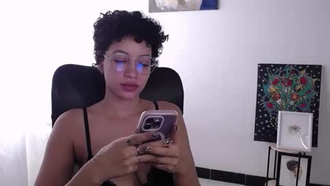 Emily online show from October 27, 6:52 pm