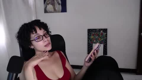 Emily online show from February 20, 9:28 pm