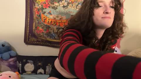 treecups online show from February 6, 1:20 am