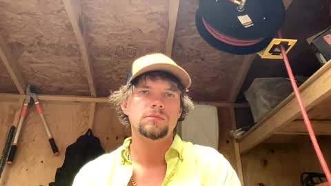 treeman817 online show from June 16, 1:42 am