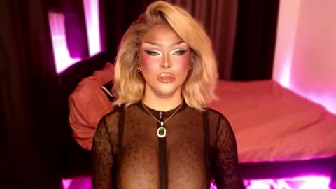 Jade online show from December 17, 5:19 pm