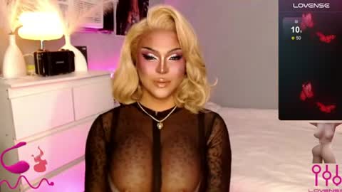 Jade online show from July 20, 2:08 pm