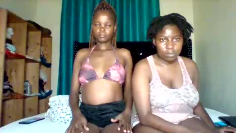 trey_queens online show from February 6, 8:55 pm