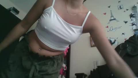 triana_bell online show from November 7, 6:10 pm