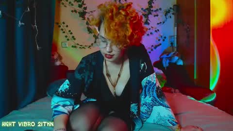 Snapshot of trickykitsune chatting on March 6, 2:51 pm trickykitsune online show from March 6, 2:51 pm