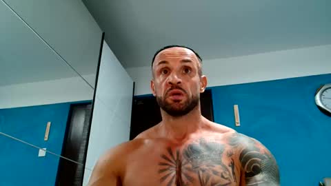 Snapshot of tridentmuscles chatting on September 25, 10:50 pm tridentmuscles online show from September 25, 10:50 pm