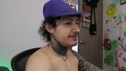 - trieone online show from February 5, 3:59 pm