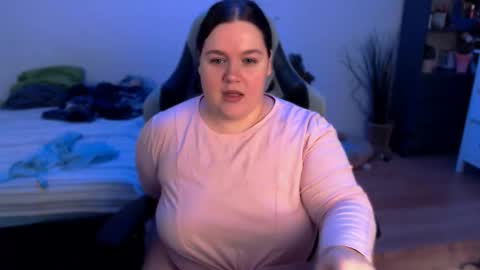 Tina online show from February 6, 4:21 pm