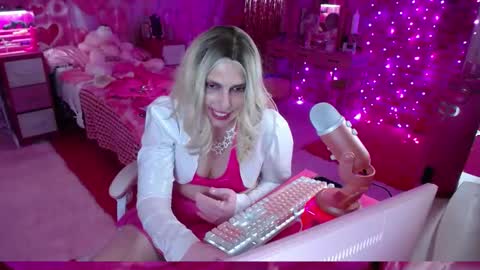 trista_doll online show from March 3, 12:04 am