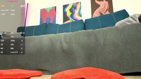 trixibell online show from November 19, 5:40 am