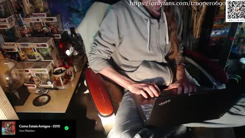 trooper0690 online show from April 7, 6:32 pm