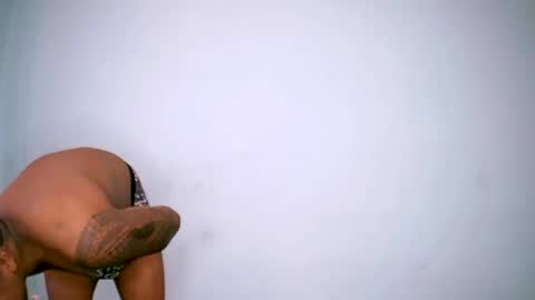 tropiicalcouple online show from February 11, 12:04 pm