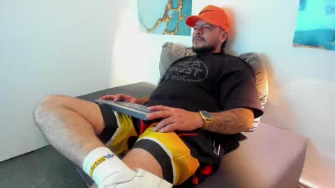 Troy online show from March 28, 1:18 am