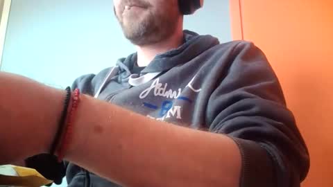 eros online show from February 17, 11:42 am