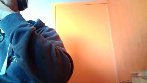 truble_78 online show from December 17, 7:59 am