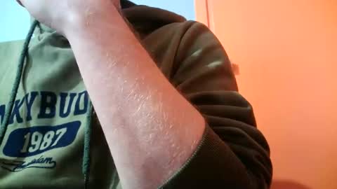 truble_again online show from April 1, 1:41 pm