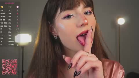 Grace online show from January 9, 9:31 pm